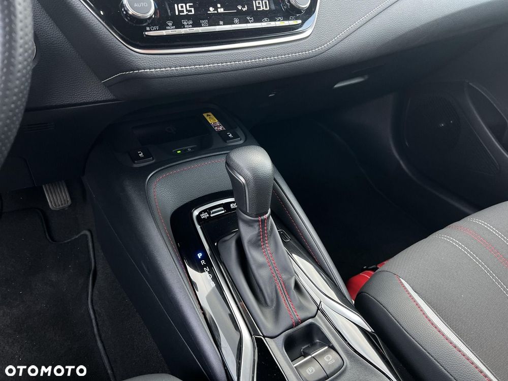 Toyota Corolla 1.8 Hybrid GR Sport Dynamic - 26