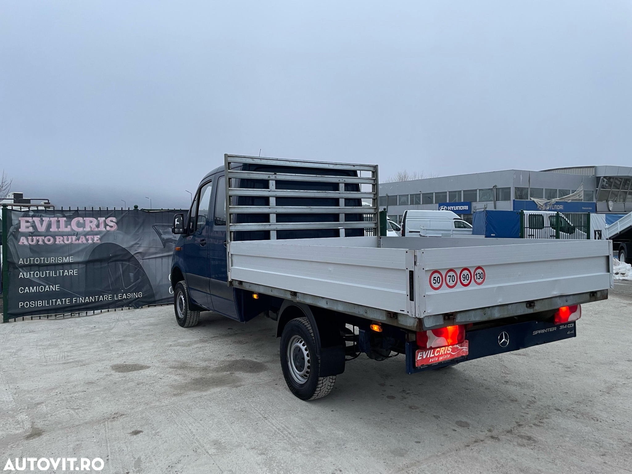 Mercedes-Benz Sprinter 4x4 DOKA - 30