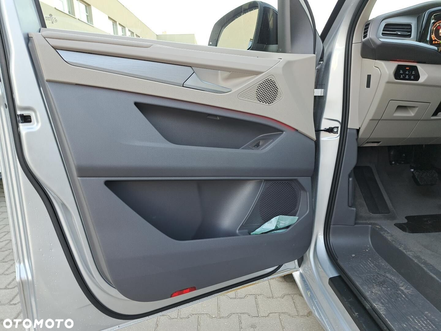 Volkswagen multivan "EDITION" L2; 2,0TSI OPF, 150kW/204KM 7-bieg. DSG r.o: 3124 mm - 10