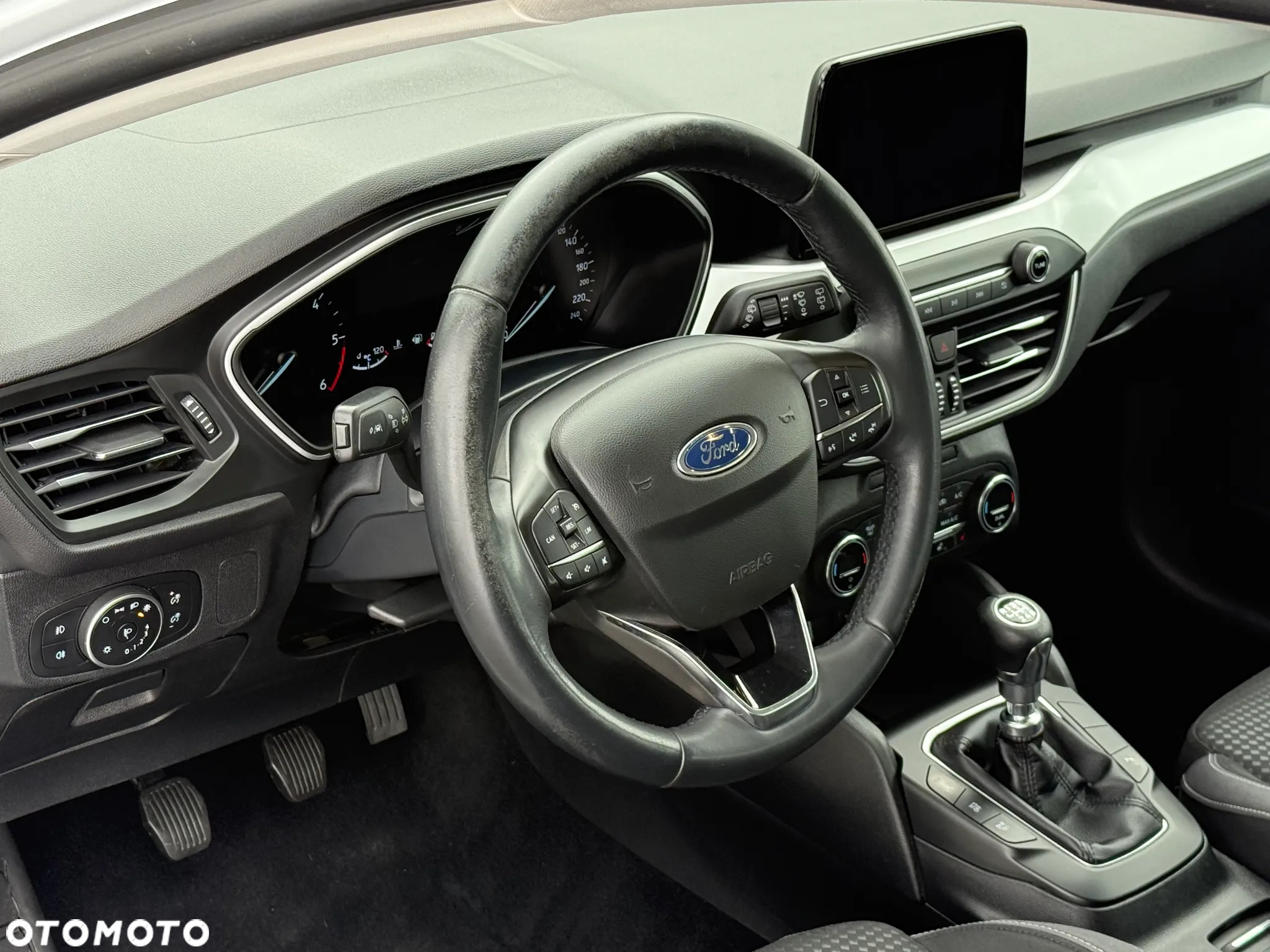Ford Focus Turnier 1.5 EcoBlue Start-Stopp-System COOL&CONNECT - 22