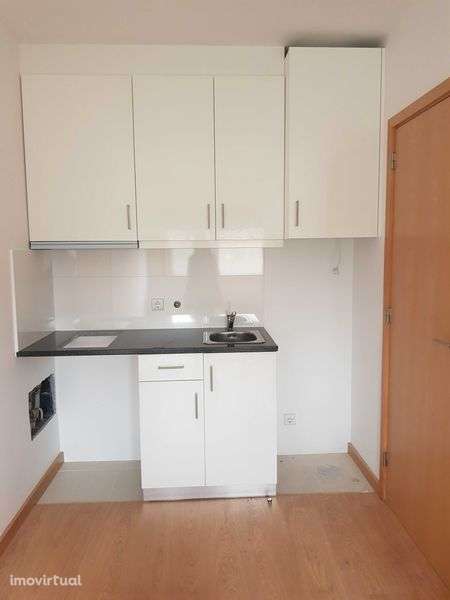 Apartamento T1k - Rua do Senhor - Senhora da Hora - Grande imagem: 5/7