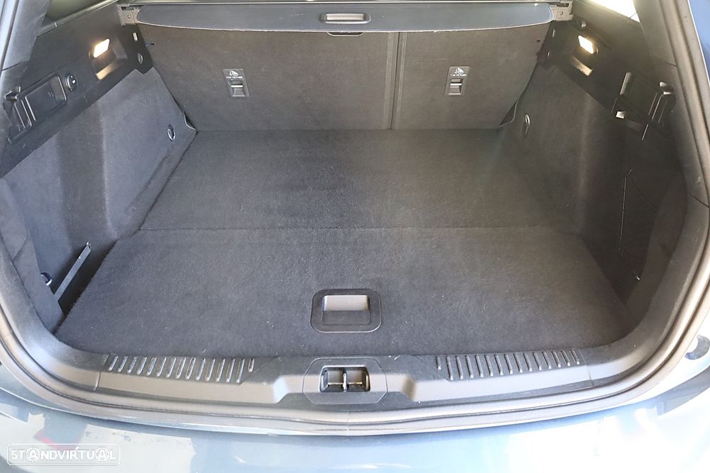 Ford Focus SW 1.0 EcoBoost MHEV ST-Line X - 13