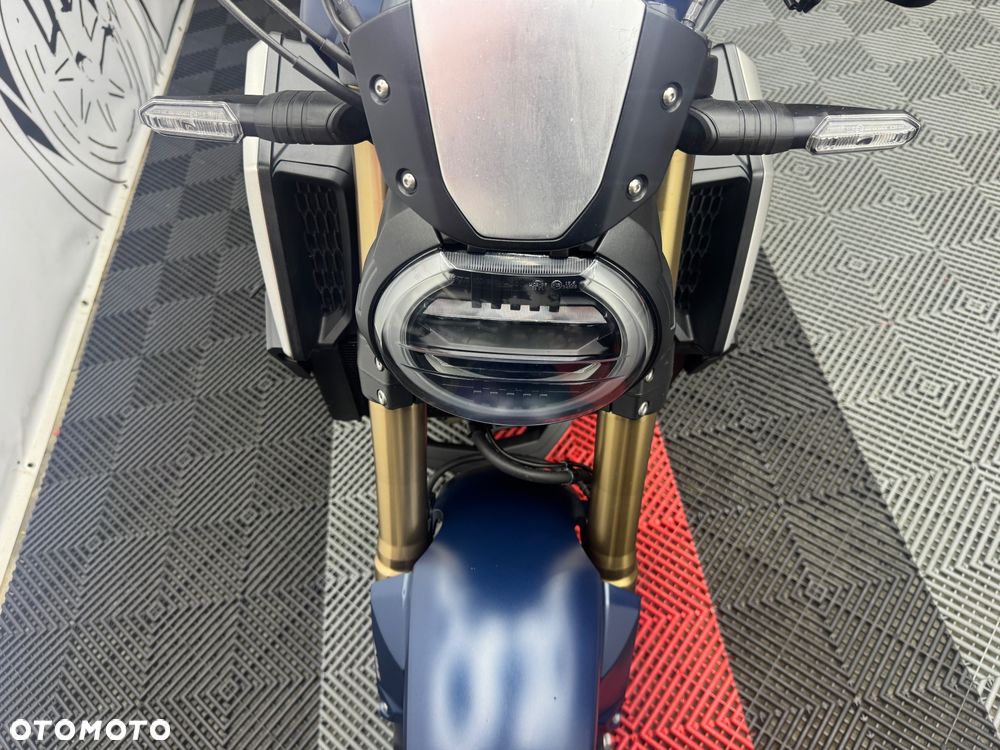 Honda CB - 11