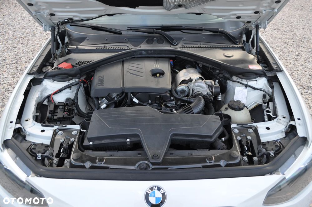 BMW Seria 1 116i - 12