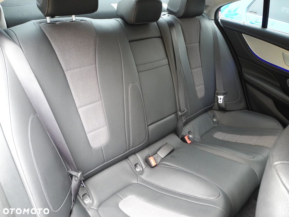 Mercedes-Benz CLS - 16