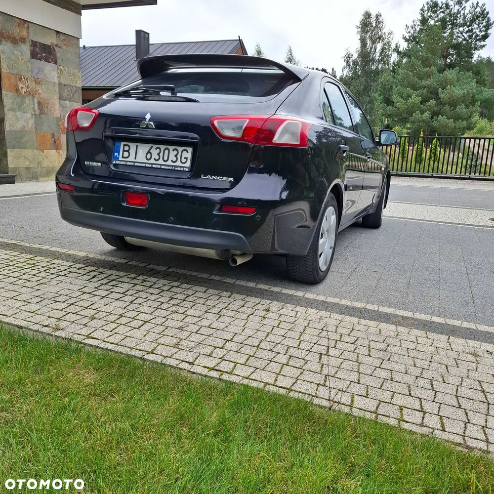 Mitsubishi Lancer - 5