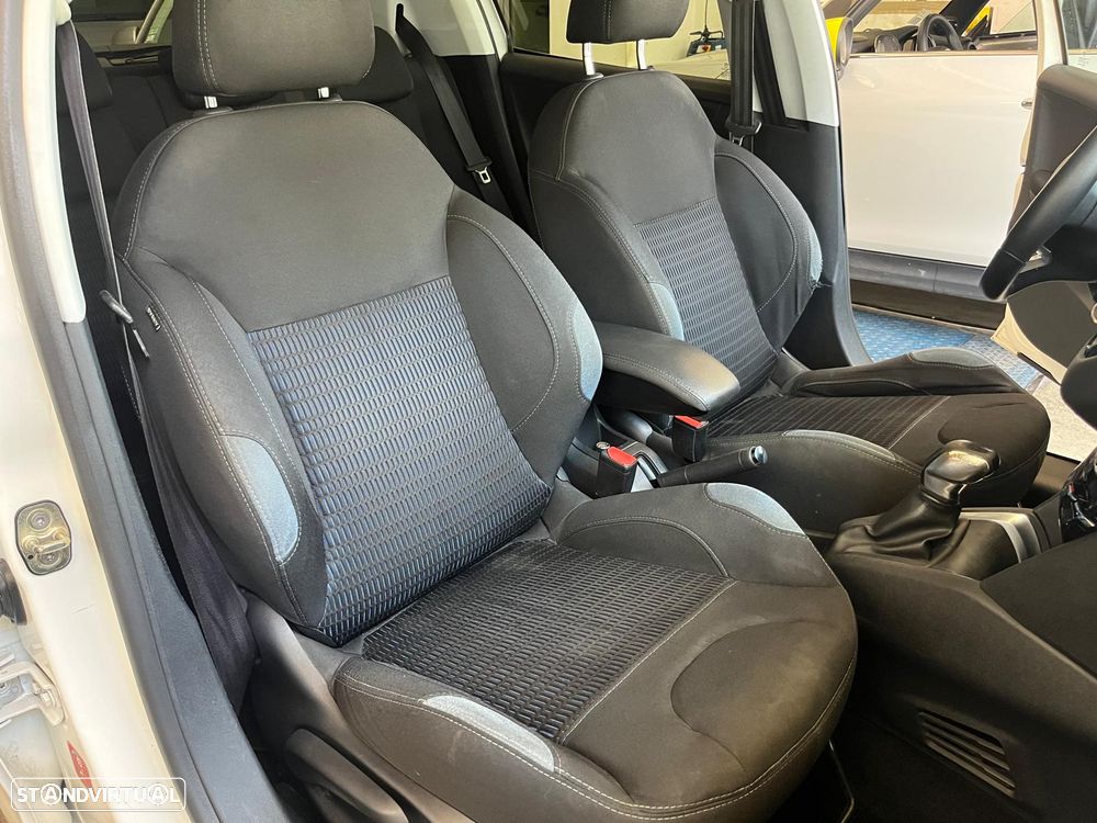 Peugeot 208 1.4 HDi - 8