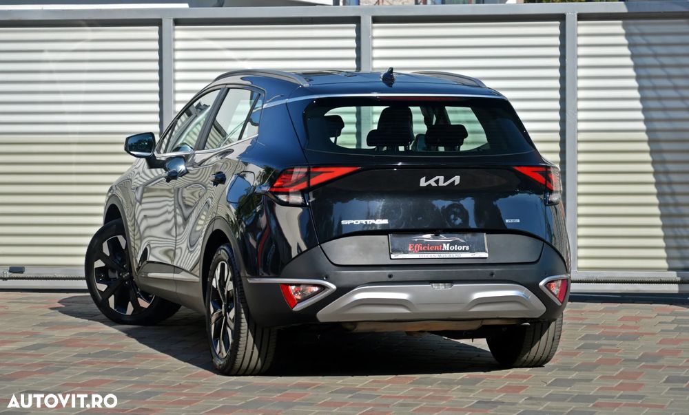 Kia Sportage 1.6 T-GDI PHEV 6AT 4x4 Business Line - 3