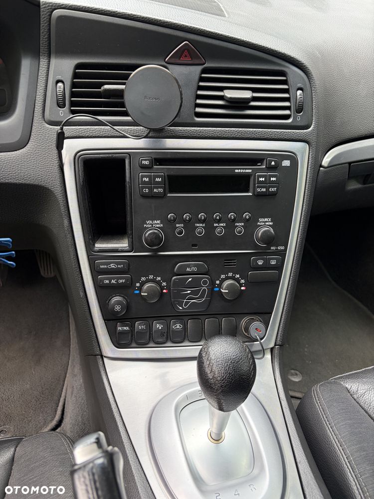 Volvo V70 2.4 Momentum - 15