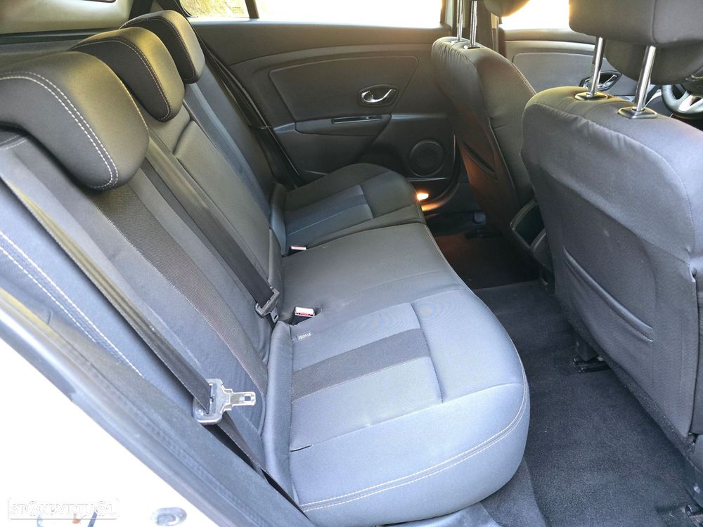 Renault Mégane 1.5 dCi Confort - 23