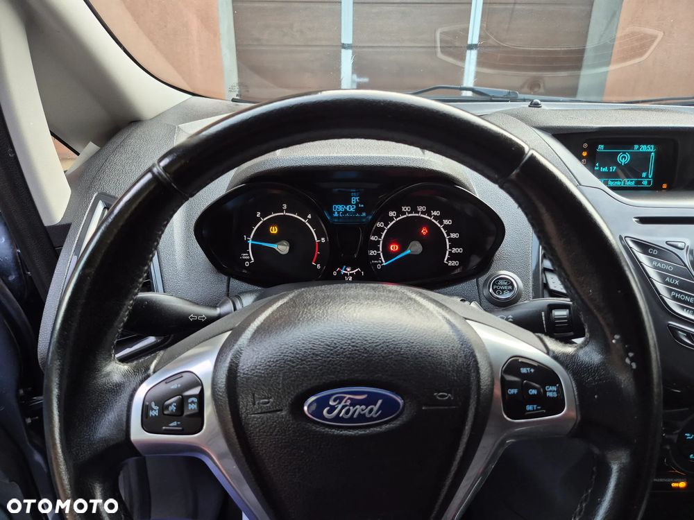 Ford EcoSport 1.5 TDCi TITANIUM - 10