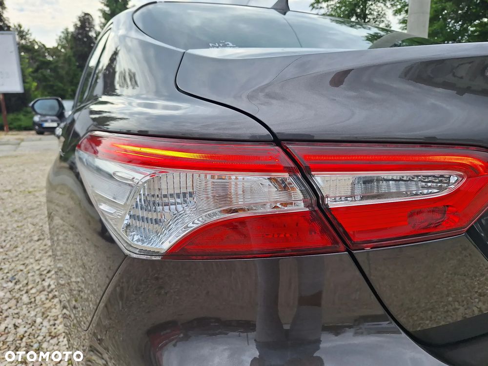 Toyota Camry 2.5 Hybrid Comfort CVT - 16