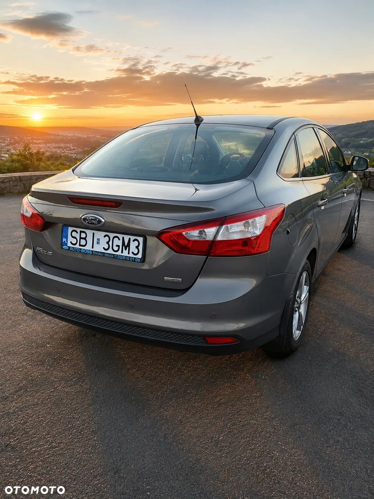 Ford Focus 1.0 EcoBoost Gold X (Edition) - 4