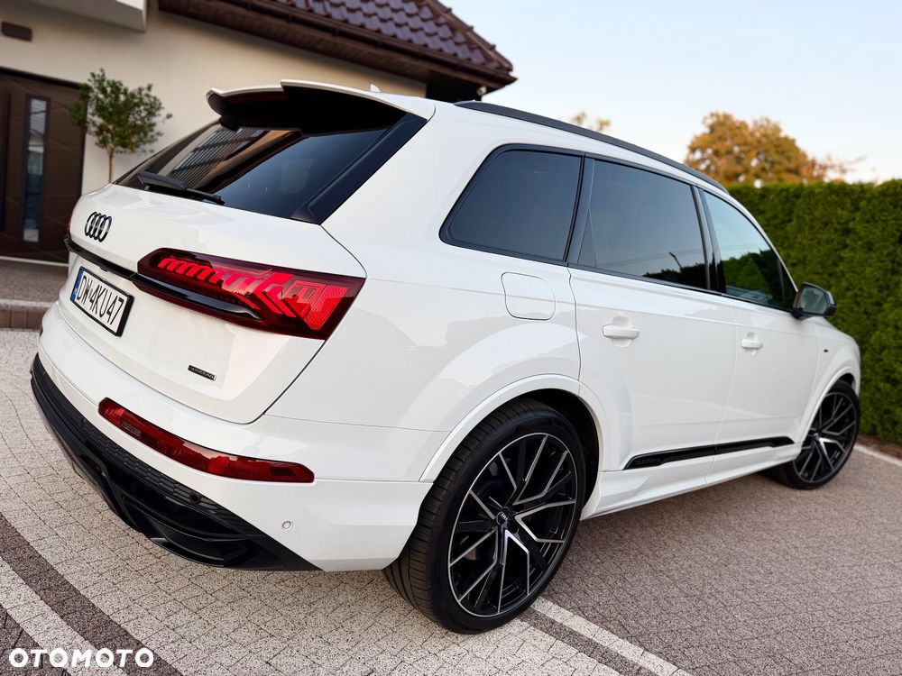 Audi Q7 50 TDI mHEV Quattro S Line Tiptr - 24