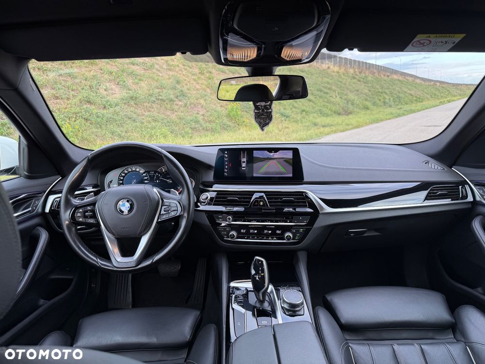 BMW Seria 5 540i GPF Luxury Line - 25
