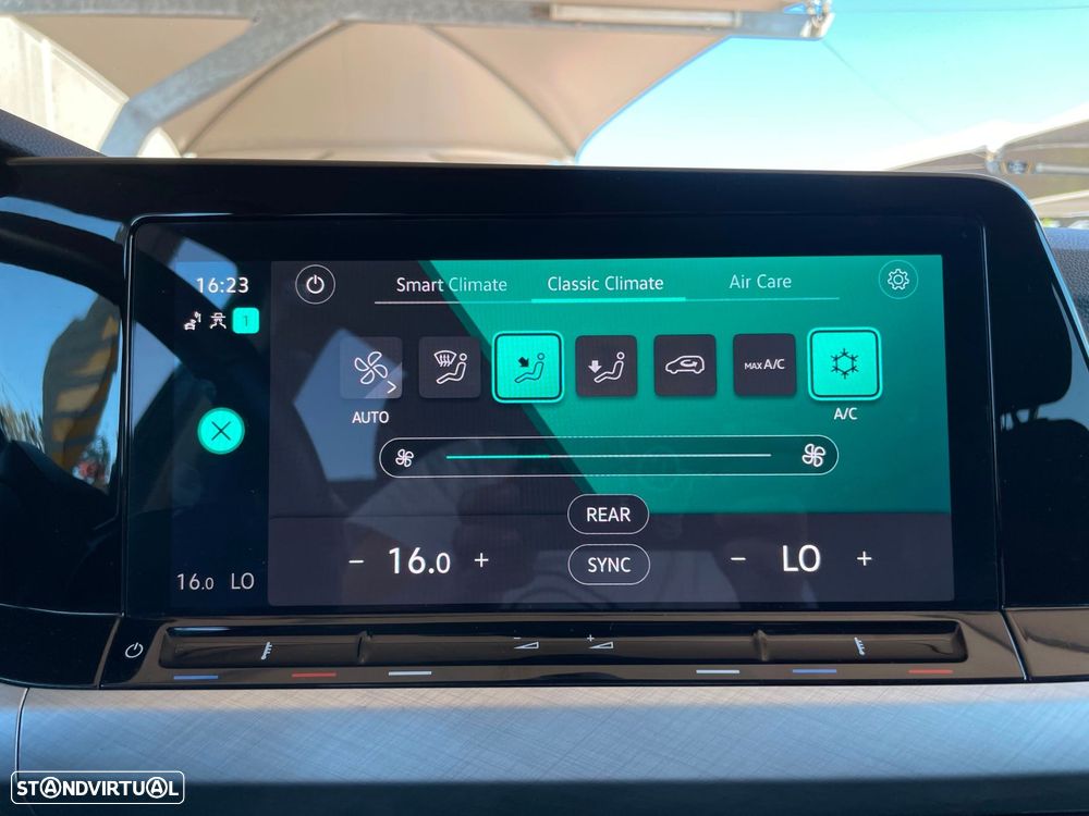 VW Golf Variant 1.5 eTSI OPF DSG Life - 21