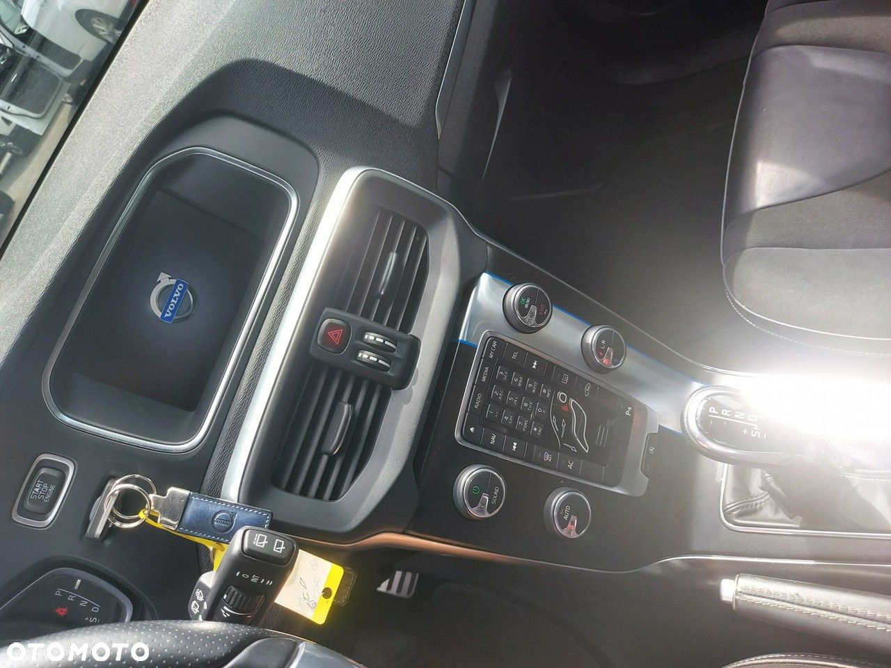 Volvo V40 - 18