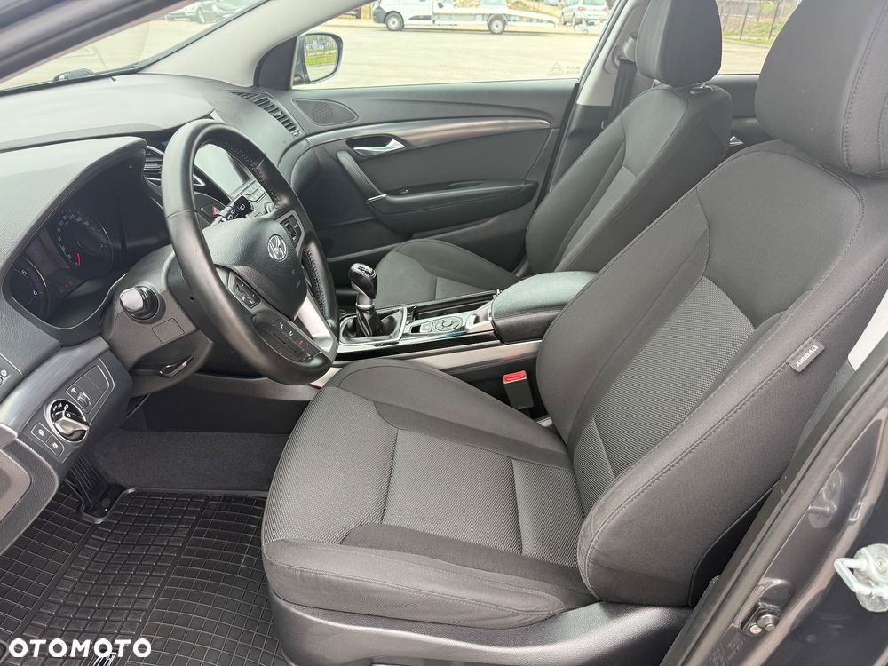 Hyundai i40 i40cw 1.7 CRDi Fifa World Cup Edition - 24