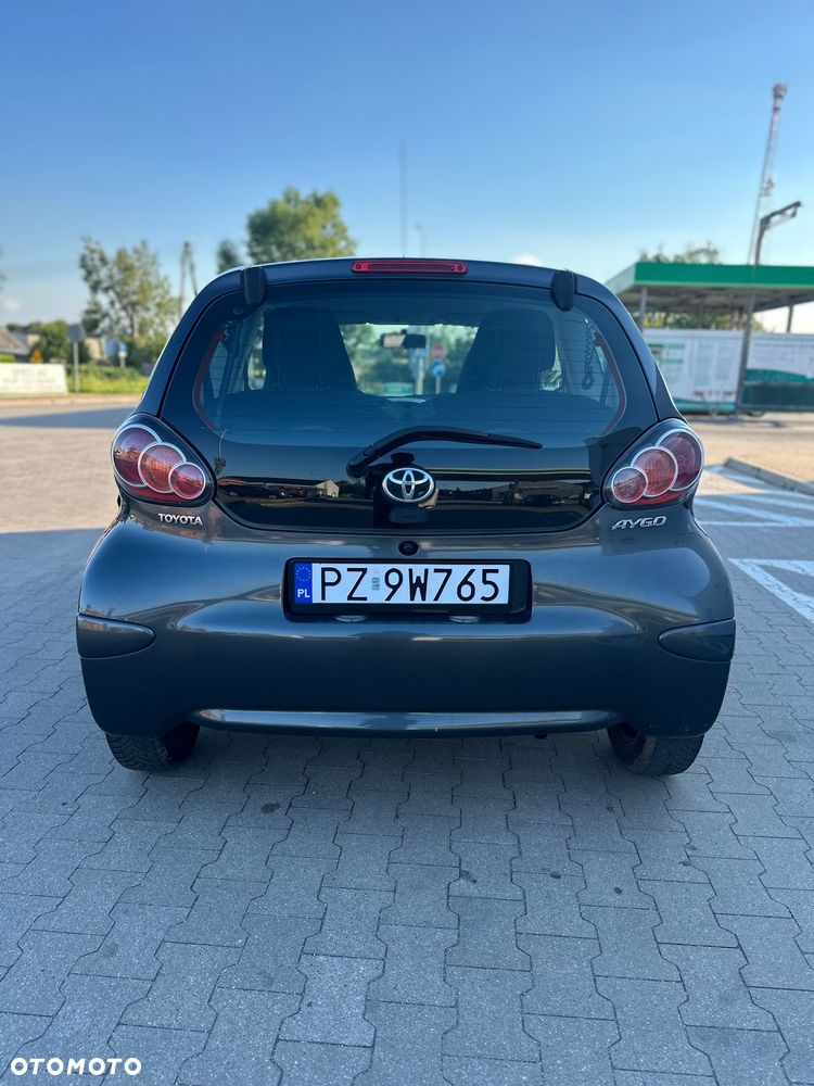 Toyota Aygo Cool - 2