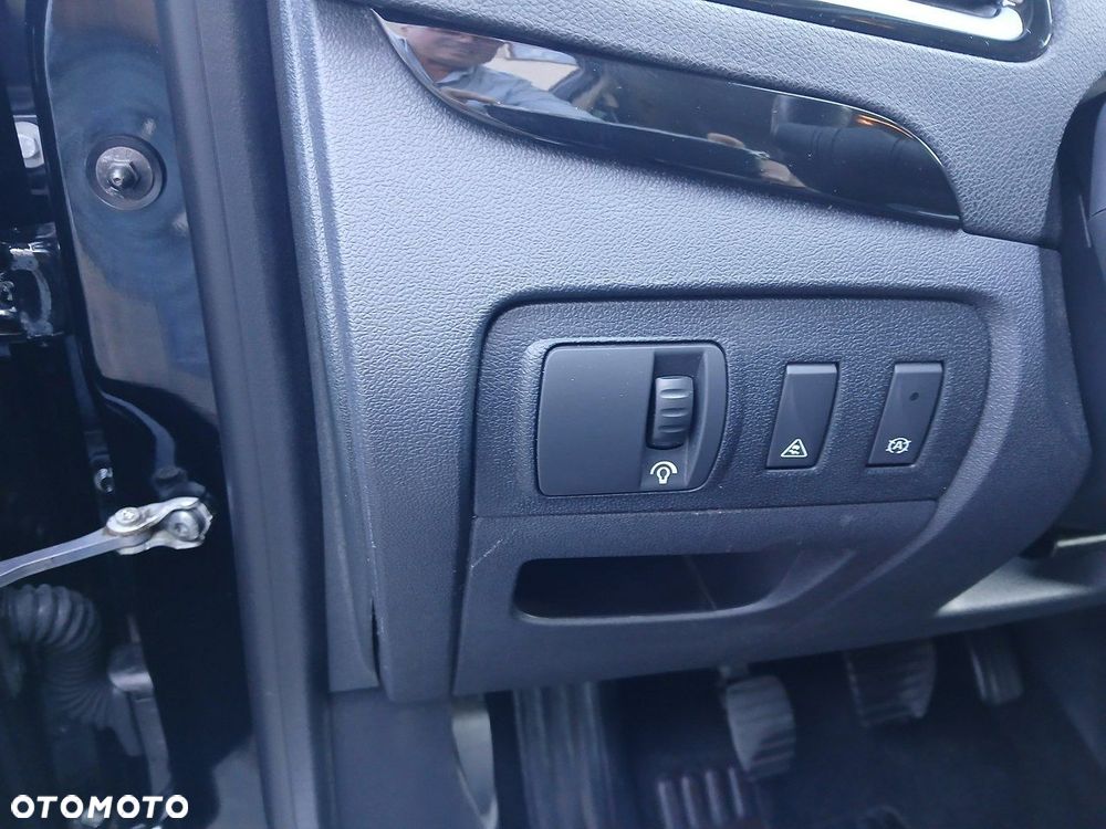 Renault Grand Scenic - 13