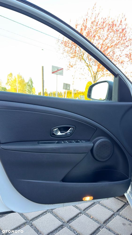 Renault Megane ENERGY dCi 110 Start & Stop Dynamique - 24