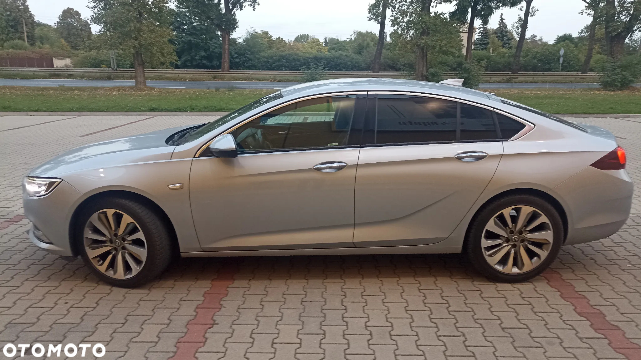 Opel Insignia 2.0 CDTI Edition - 11