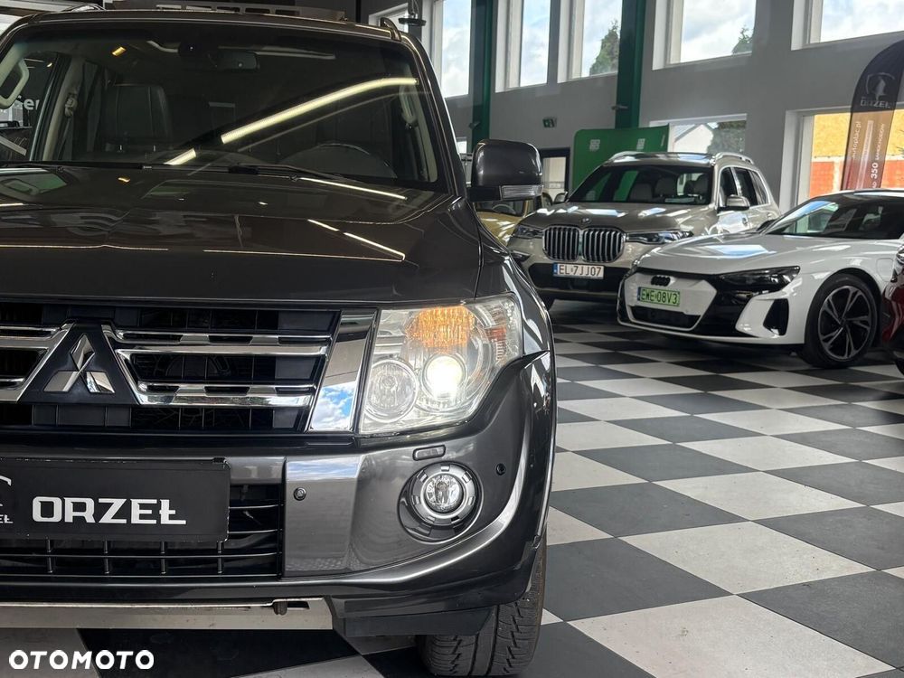 Mitsubishi Pajero - 31