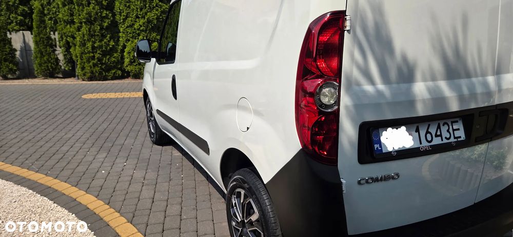 Opel Combo - 21