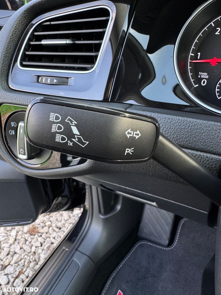 Volkswagen Golf 1.6 TDI DSG Highline - 21