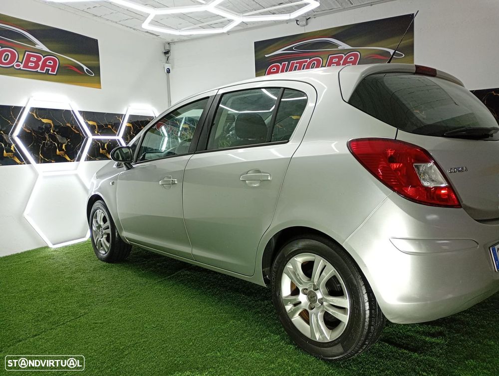 Opel Corsa 1.2 Enjoy FlexFuel - 19