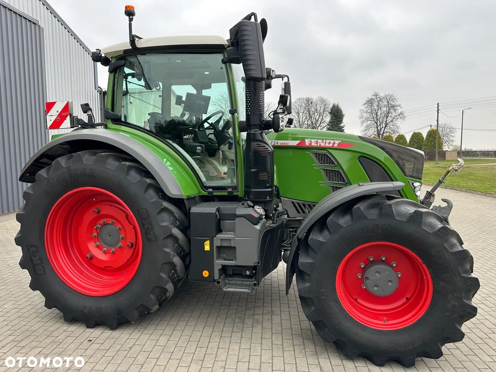 Fendt 724 Vario Gen6 Profi Plus - 11