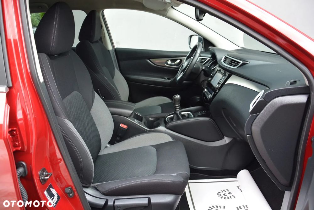 Nissan Qashqai 1.3 DIG-T AKARI - 18