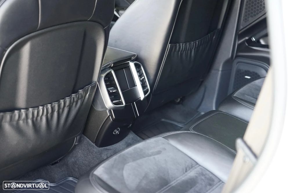 Porsche Cayenne Diesel Platinum Edition - 19