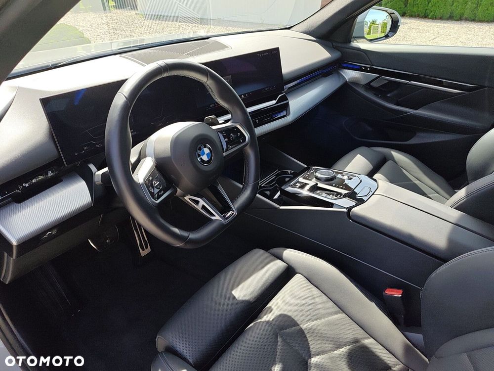 BMW Seria 5 520d xDrive mHEV M Sport - 11