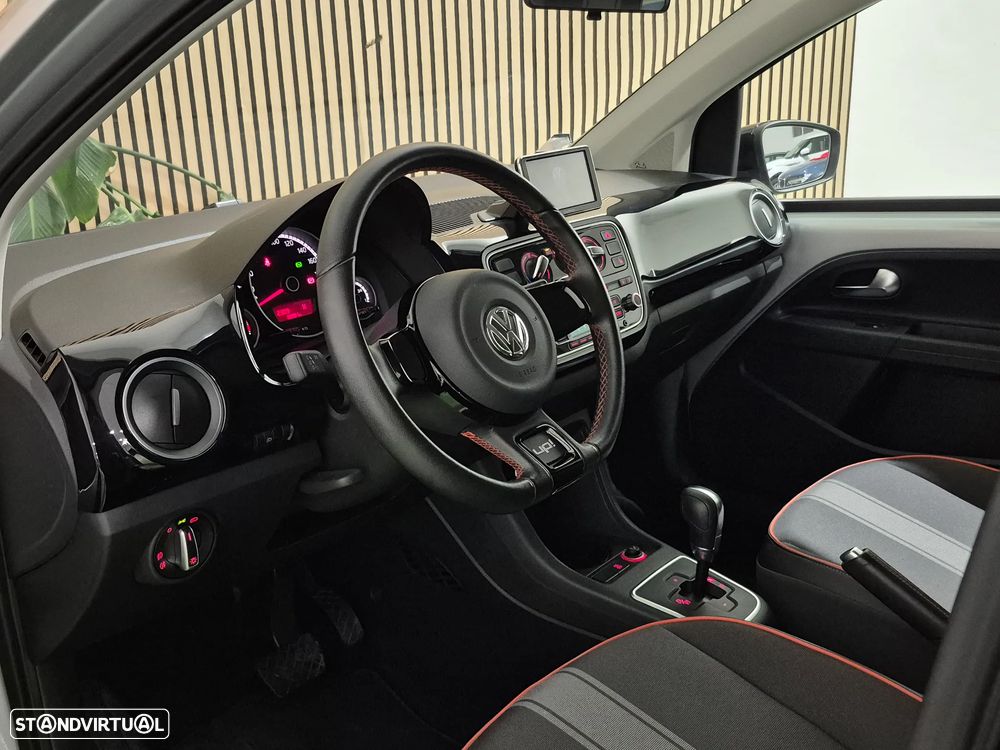 VW Up! 1.0 BMT Move Auto - 18