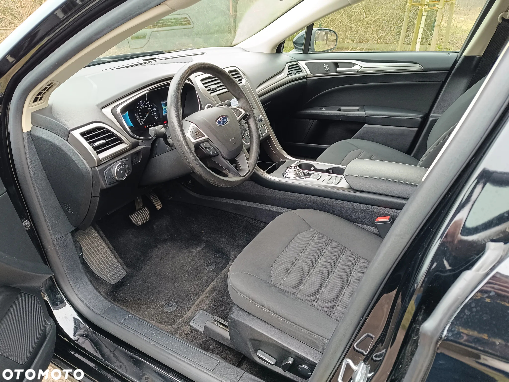 Ford Mondeo - 12