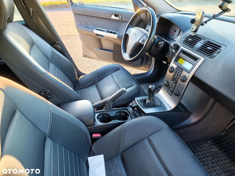 Volvo V50 2.0D DPF Kinetic - 9