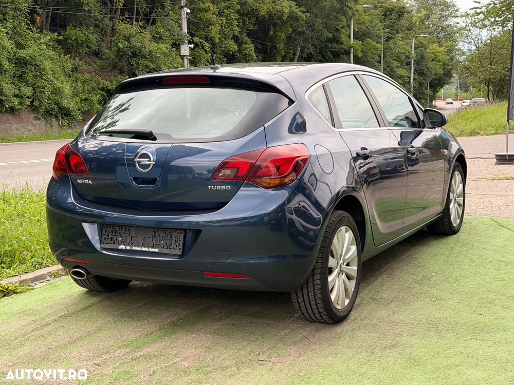 Opel Astra 1.4 Turbo Selection - 4