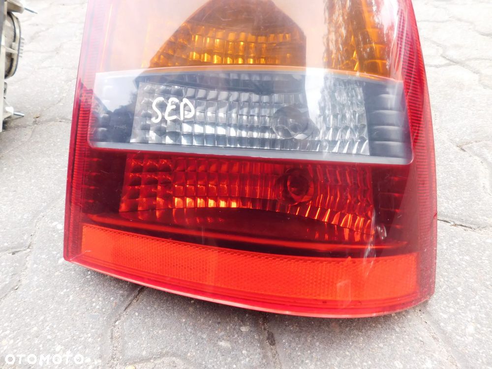 lampa lewa prawa tył OPEL ASTRA II sedan coupe cabrio CIEMNA - 12