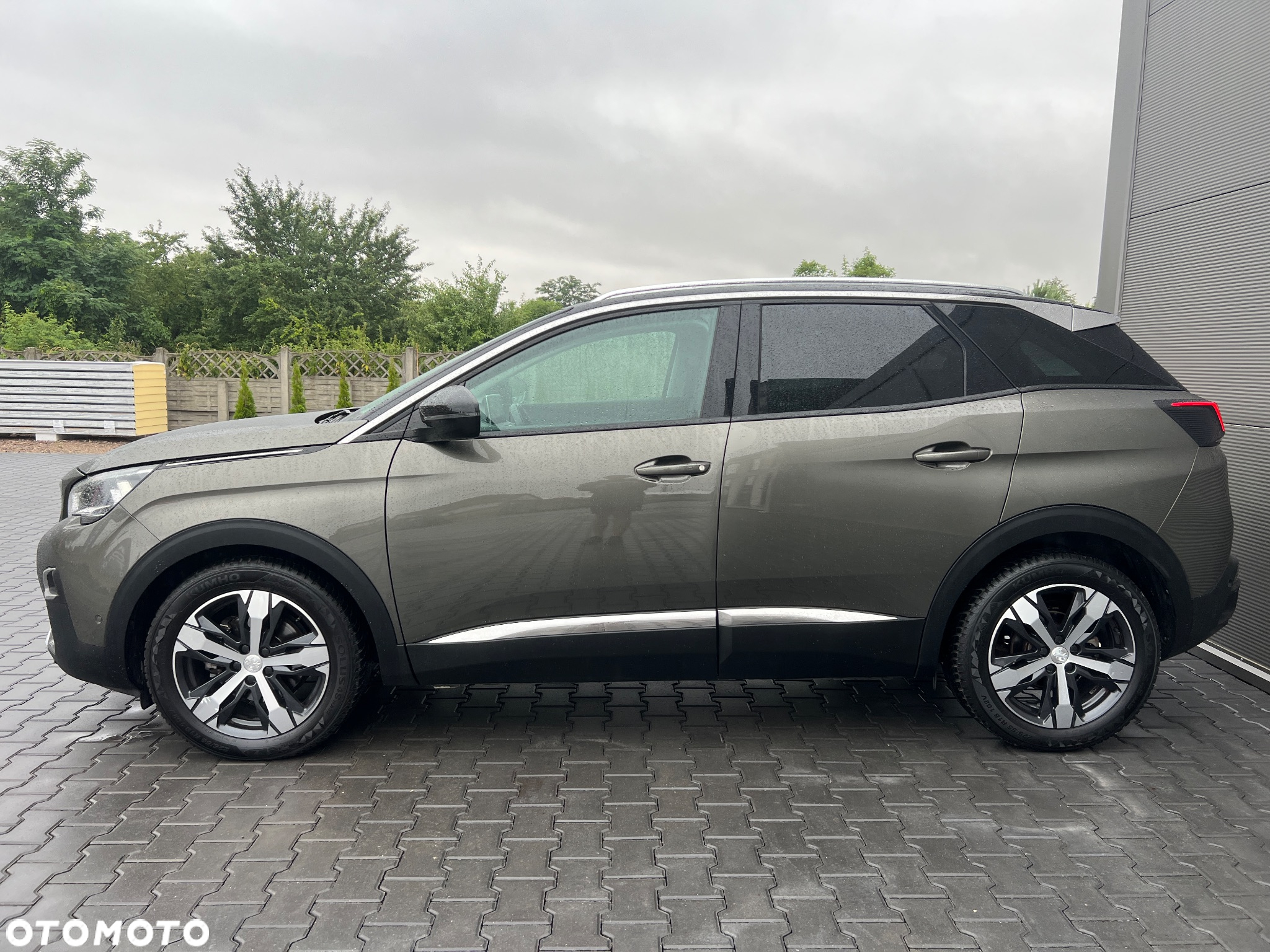 Peugeot 3008 1.2 PureTech Allure Pack S&S - 4