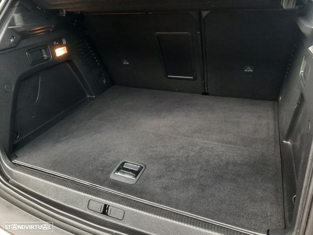 Peugeot 3008 1.6 Hybrid GT Pack e-EAT8 - 48