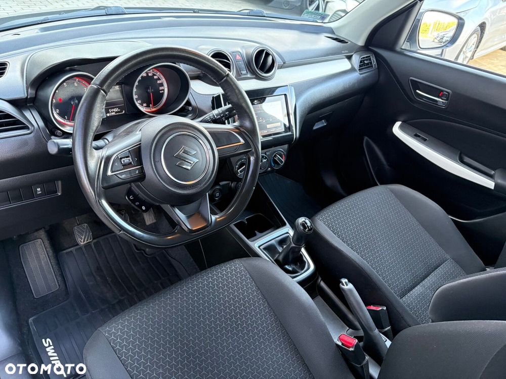 Suzuki Swift - 12