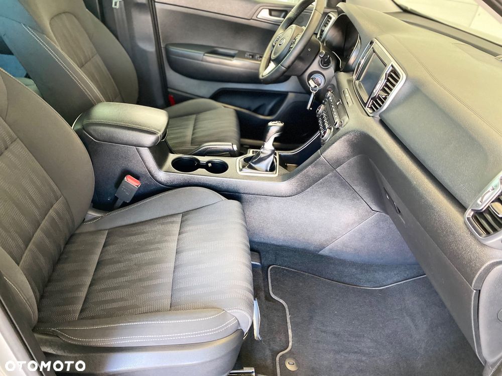Kia Sportage 1.6 GDI 2WD DREAM-TEAM EDITION - 13