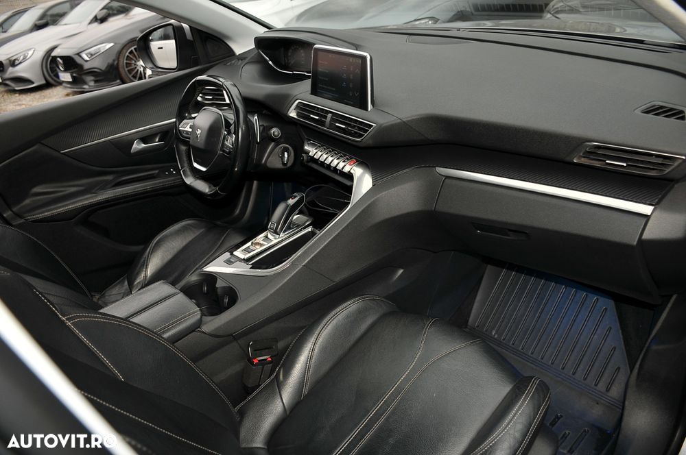 Peugeot 3008 1.2 MHEV 136 e-DCS6 Active Pack - 10