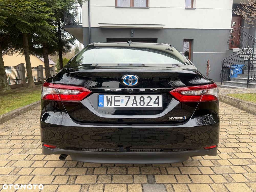 Toyota Camry - 14