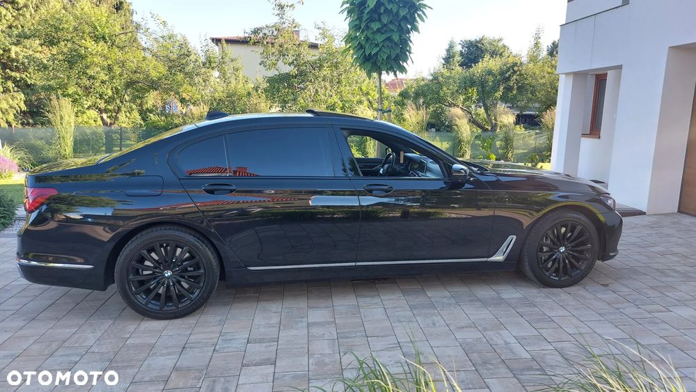 BMW Seria 7 750Li xDrive - 3