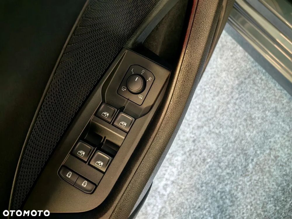 Skoda Octavia Combi 2.0 TDI DSG Exclusive Plus - 20