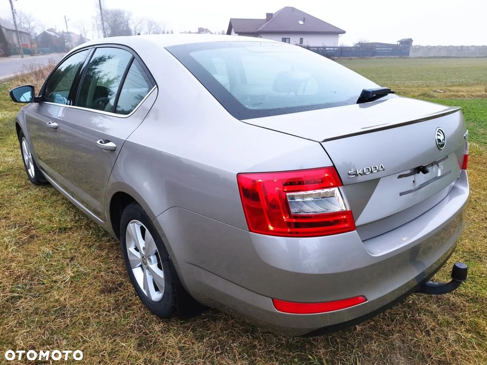 Skoda Octavia 1.8 TSI DSG Ambition - 13