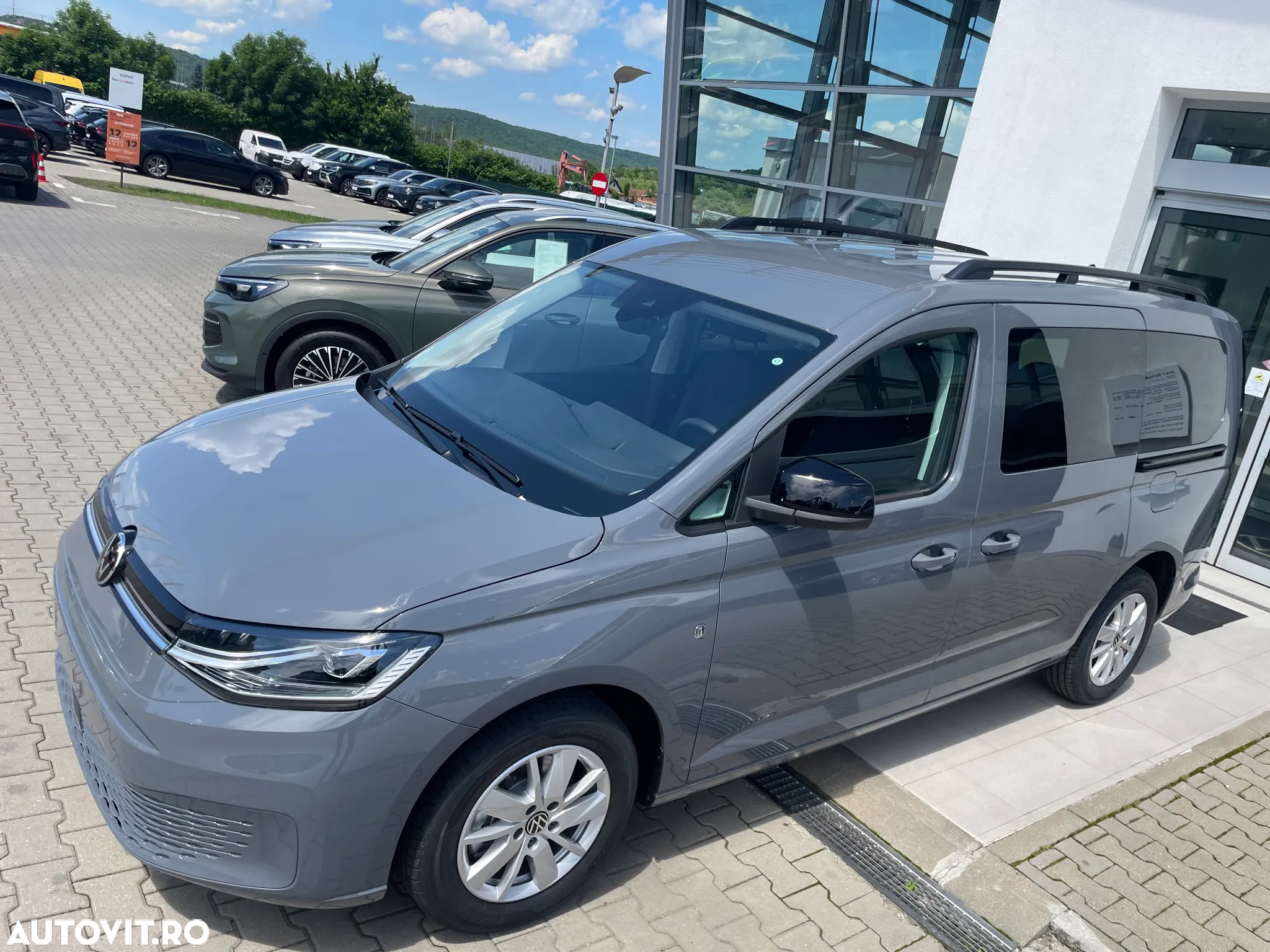 Volkswagen Caddy Maxi 2.0 TDI 75 kW Life - 8