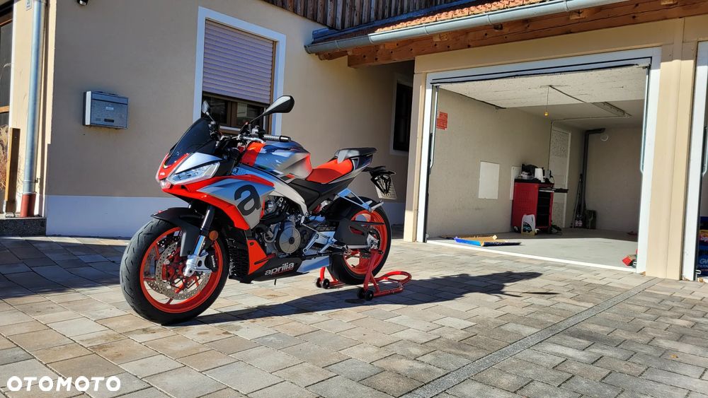 Aprilia Tuono - 5